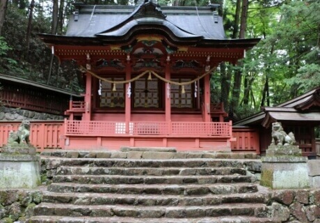 奈良,大阪で高圧洗浄業者の神社・寺院・石材洗浄